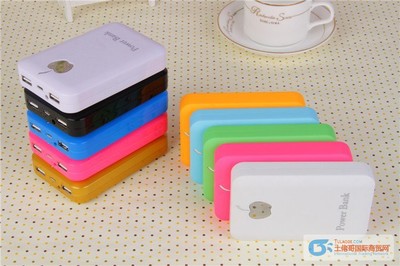 深圳手机充电宝厂家 专业定做与批发移动电源的优质选择